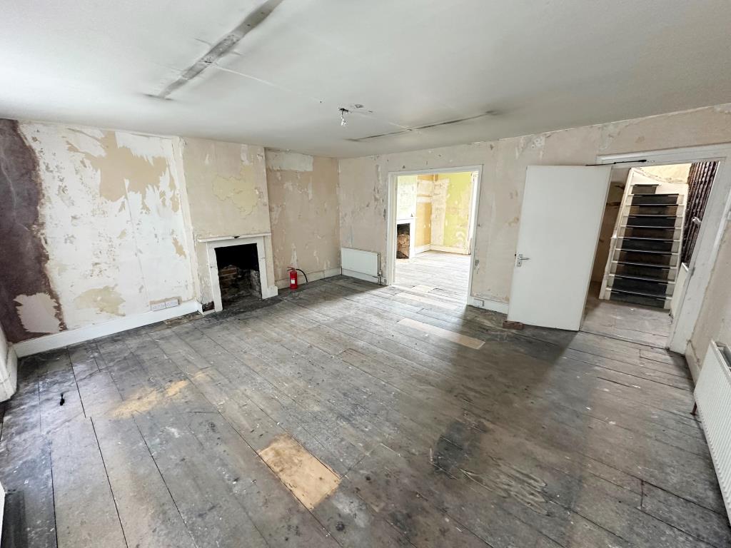 Lot: 96 - FIVE STOREY PERIOD BUILDING WITH POTENTIAL - 